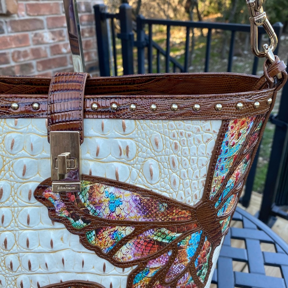 🔥BRAHMIN🔥Shira Studded Bucket Bag in Ivory Iguana Gala Melbourne - EUC - Picture 6 of 16